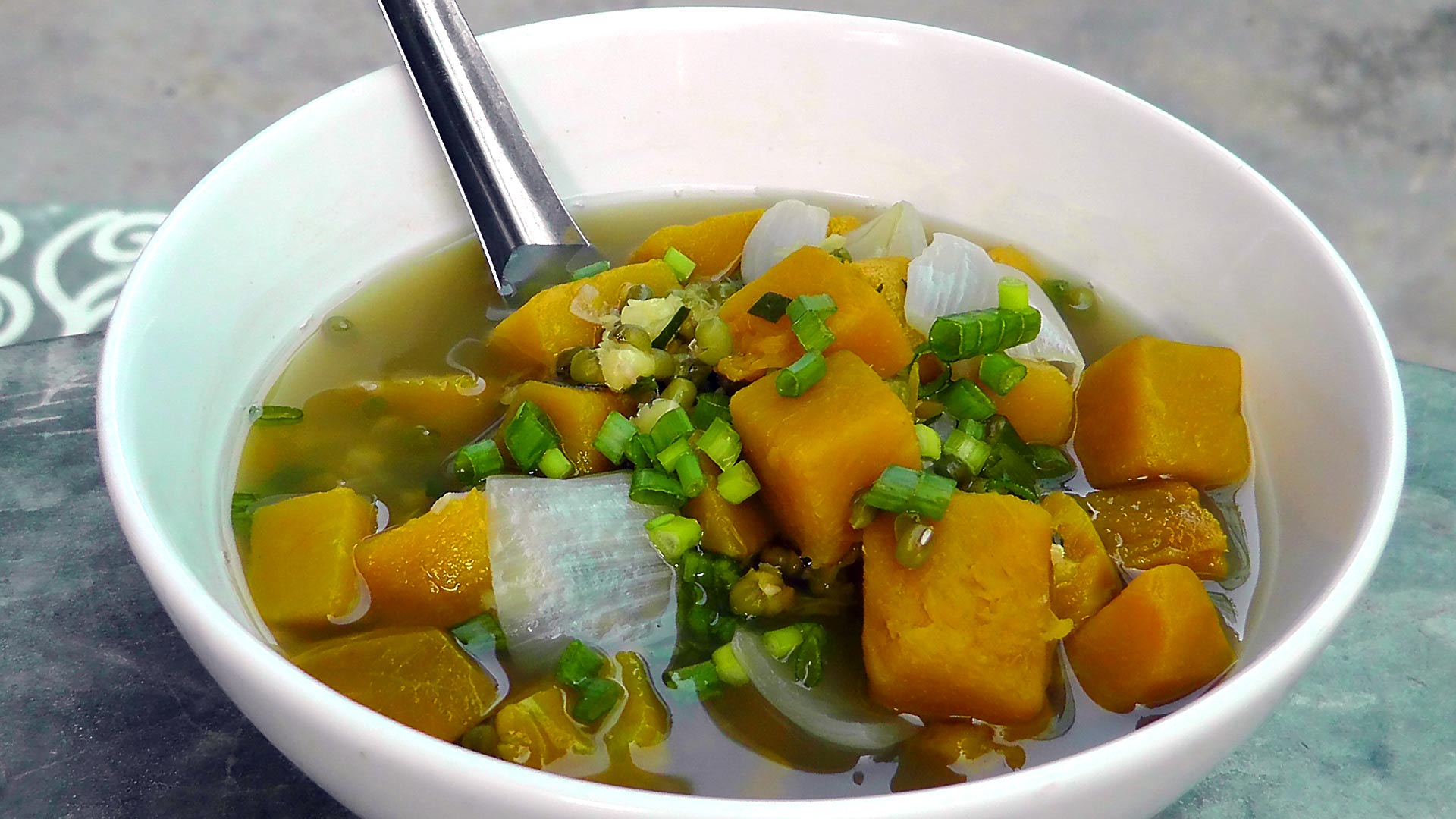 vegan-vegetarian-vietnamese-pumpkin-soup-recipe